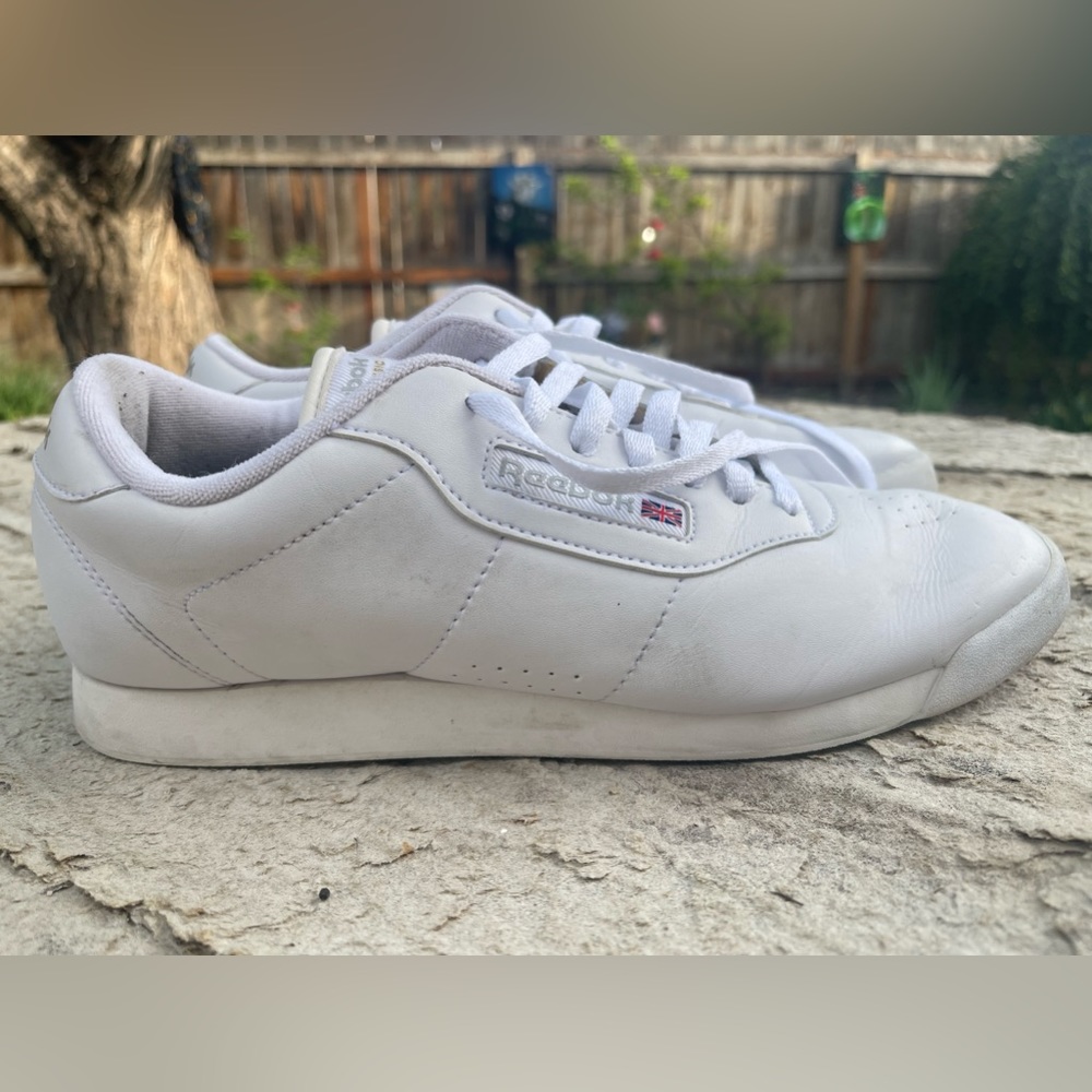 Reebok classic white leather sneakers women’s size 10 Eu 41